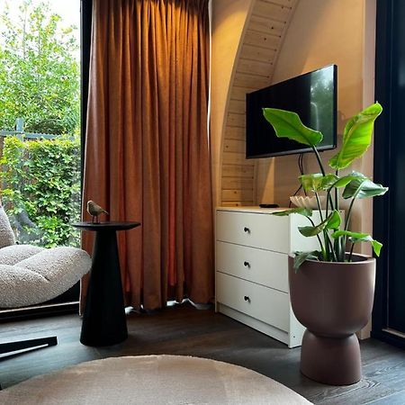 Bijzonder Lekker Overnachten Beetsterzwaag Buitenkant foto