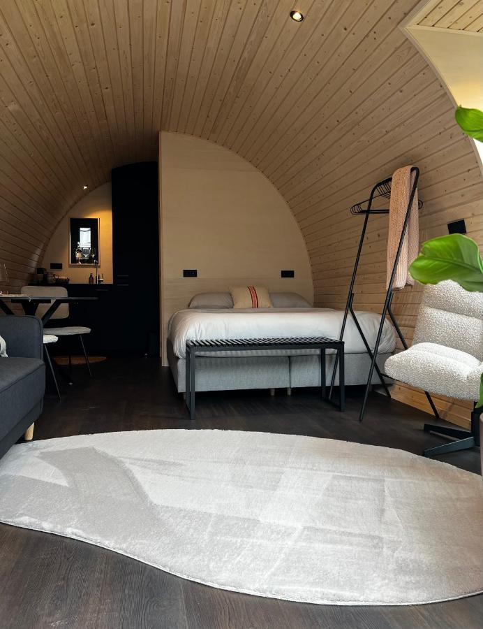 Bijzonder Lekker Overnachten Beetsterzwaag Buitenkant foto